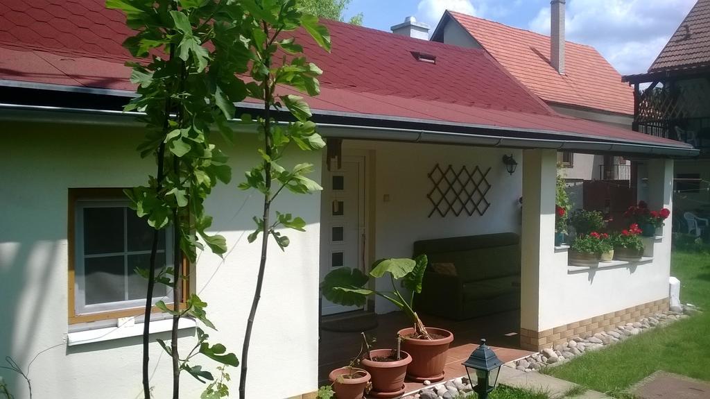 Bed and Breakfast Platanus Beckov Exterior foto